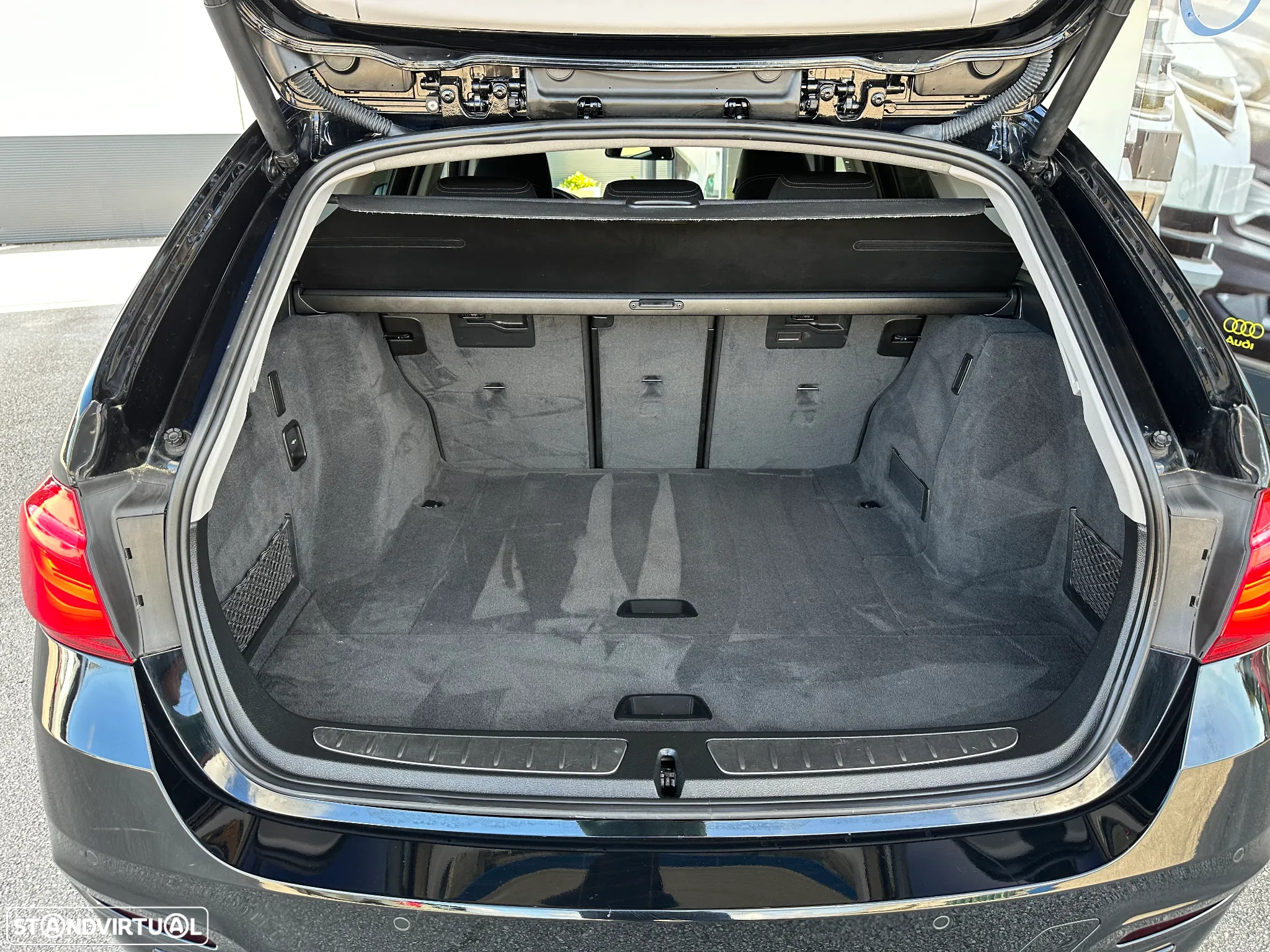 BMW 318 d Touring Line Sport Auto - 45