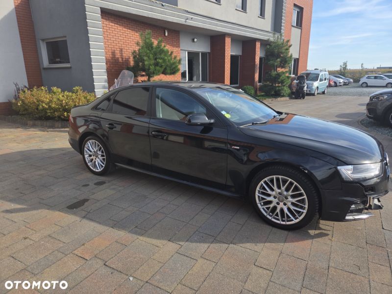 Audi A4 Limousine
