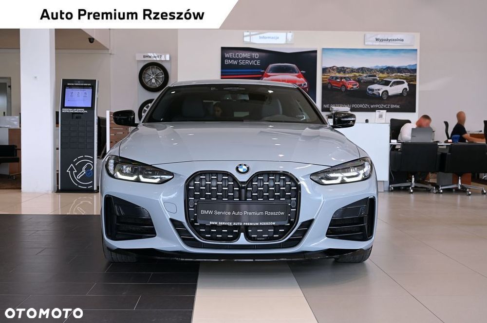 BMW Seria 4 2023 photo 2