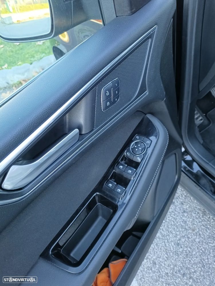 Ford S-Max 2.0 TDCi Titanium - 11