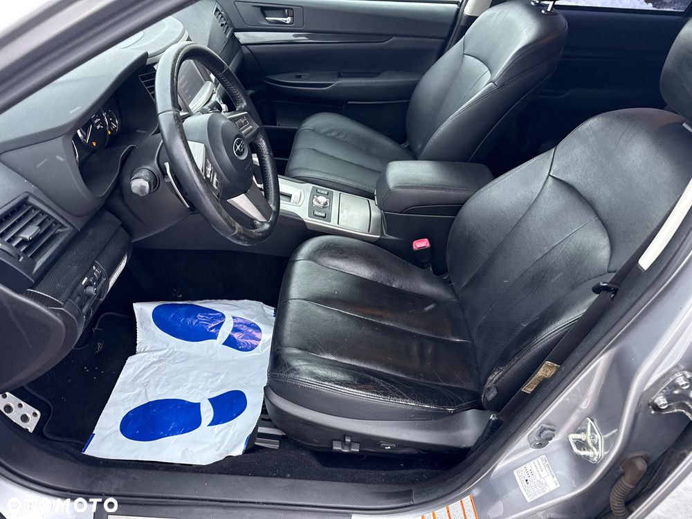 Subaru Legacy 2.5i GT - 18