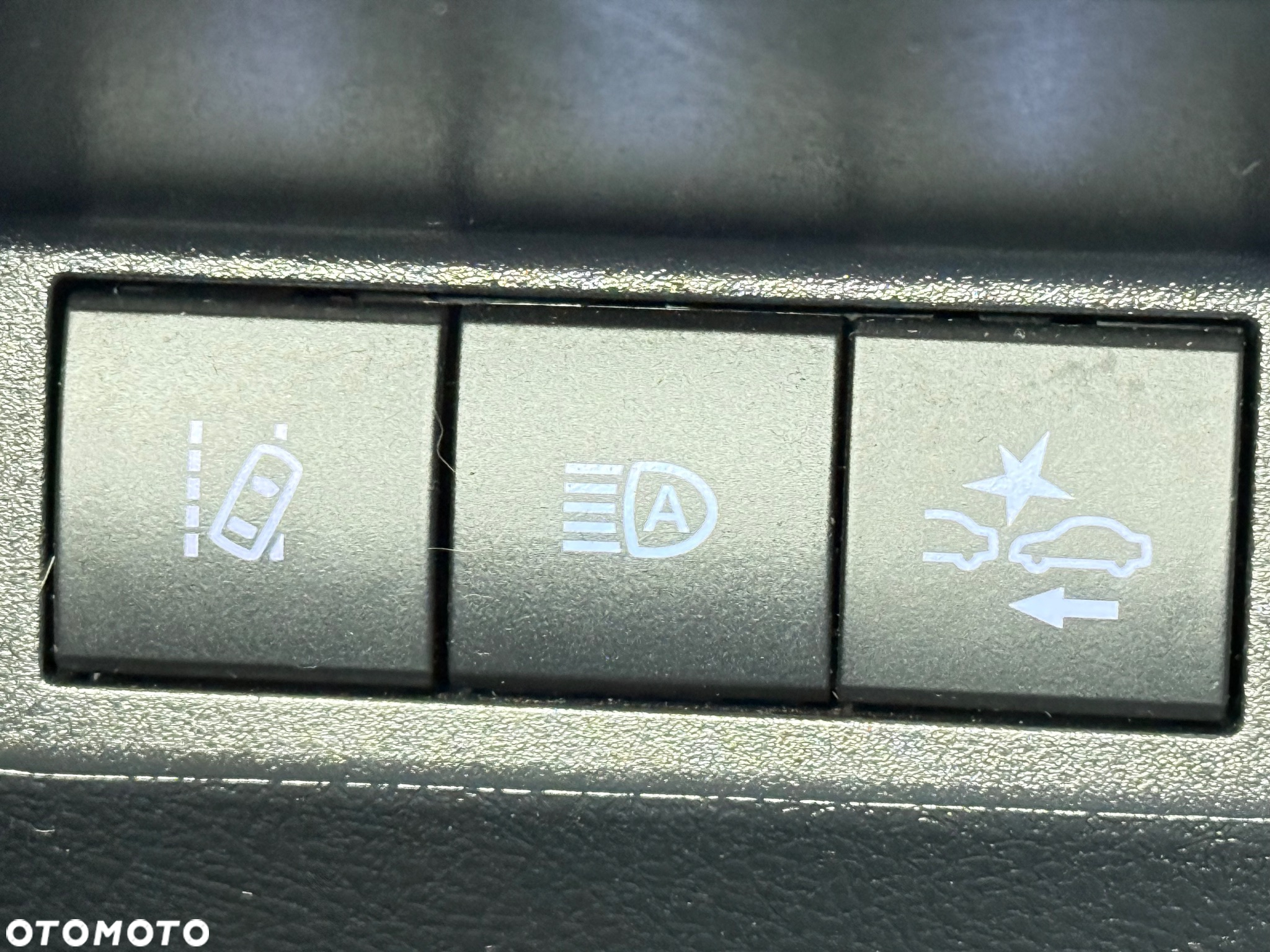 Toyota Yaris Hybrid 100 GR Sport - 28