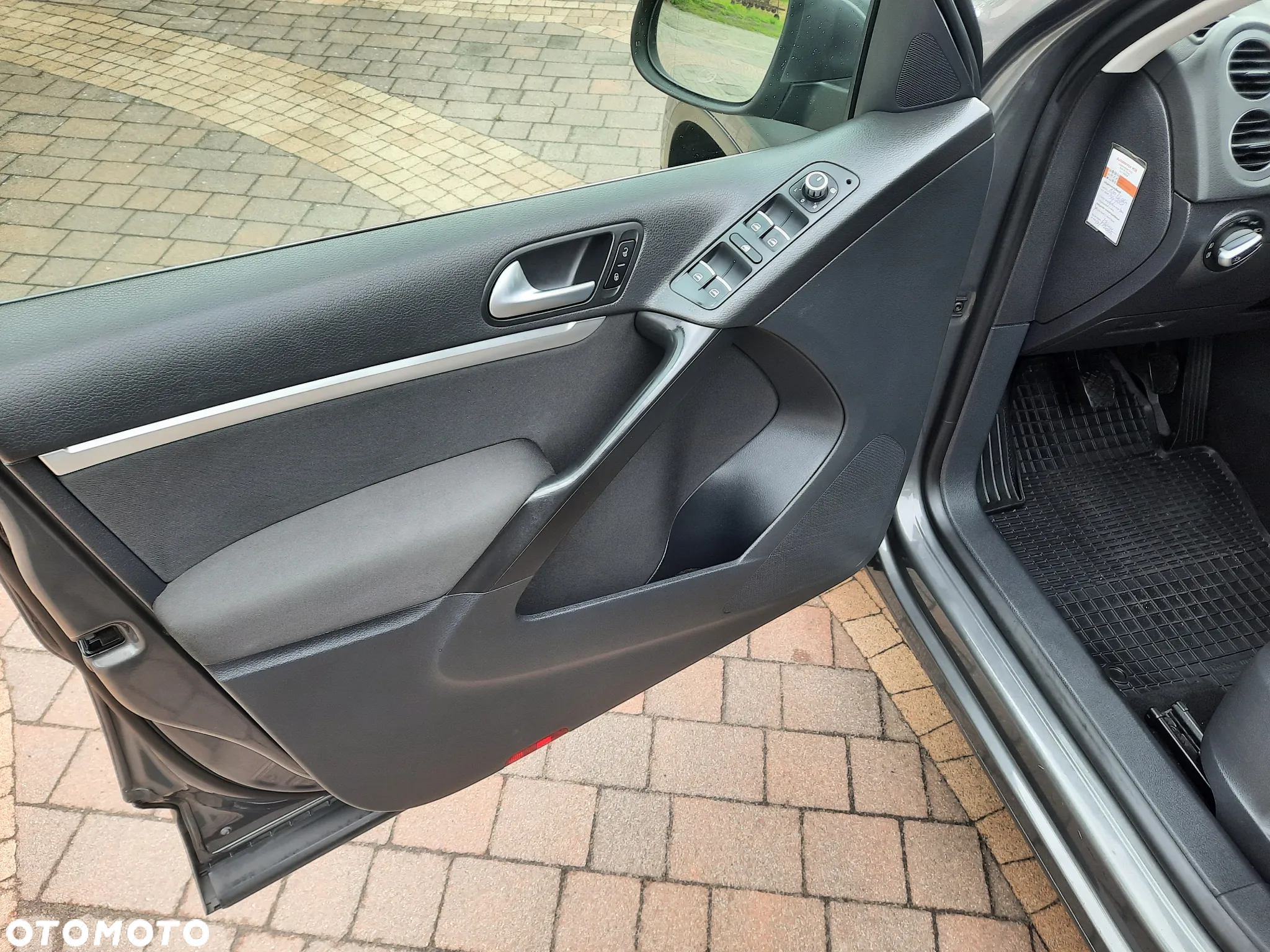 Volkswagen Tiguan - 10