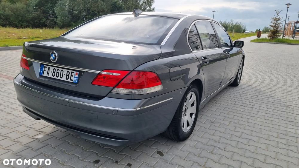 BMW Seria 7 740i - 18