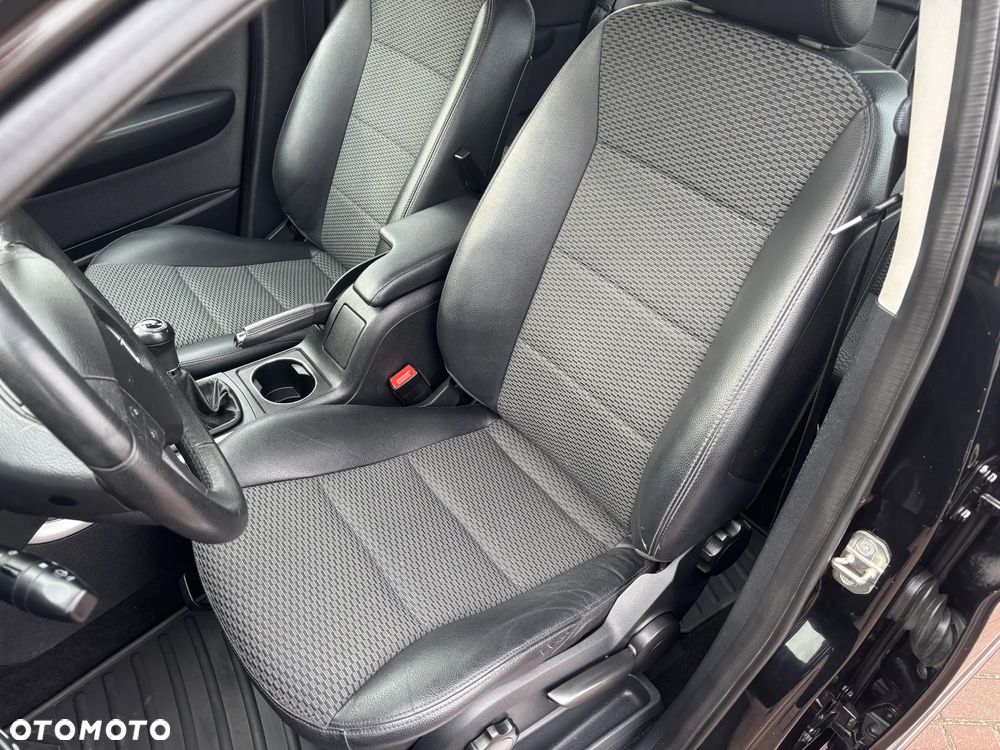 Mercedes-Benz Klasa B 200 SPORT EDITION - 12