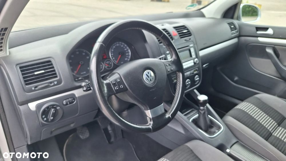 Volkswagen Golf 1.6 Trendline - 21