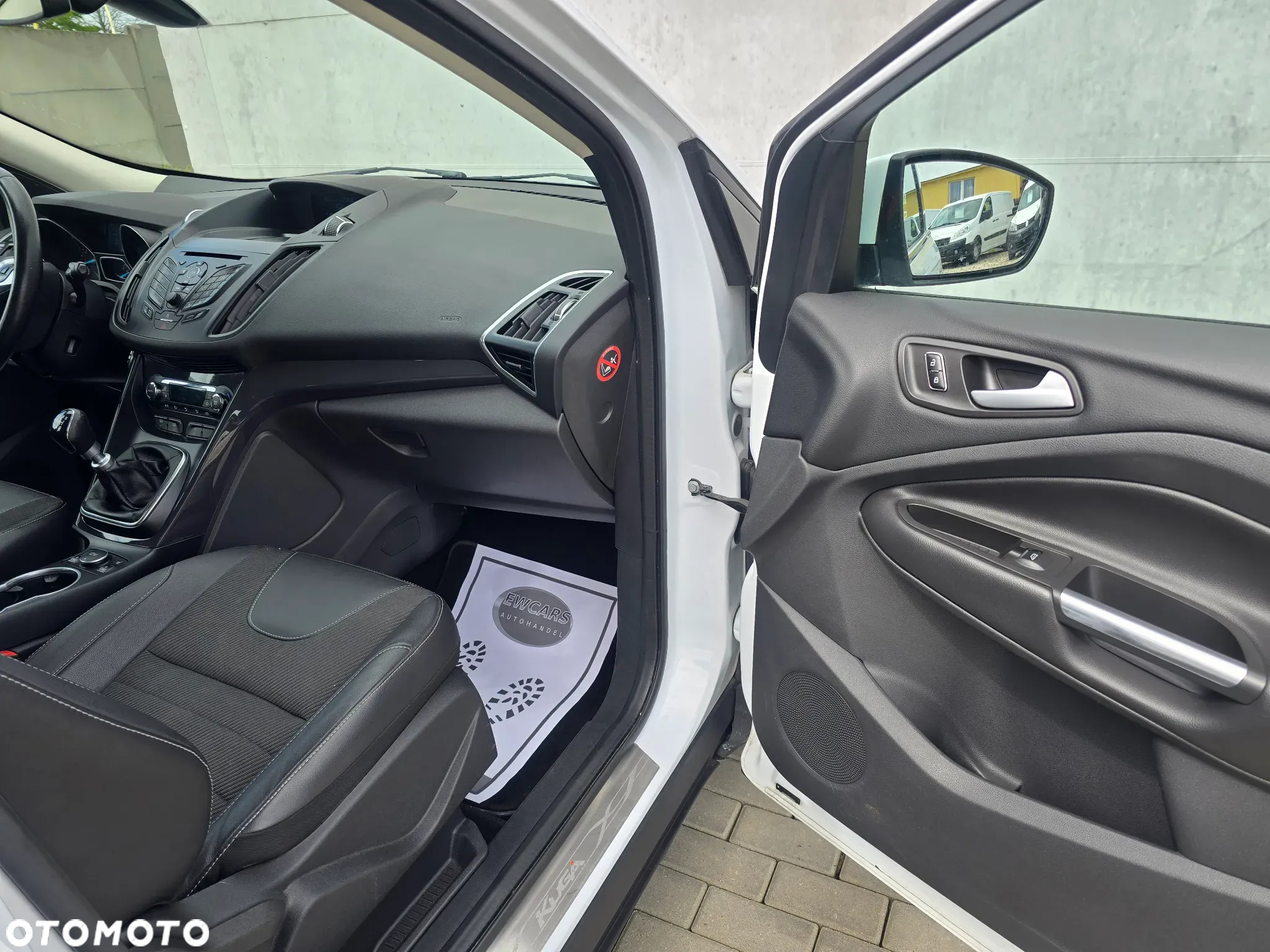 Ford Kuga 1.6 EcoBoost 2x4 Titanium - 13