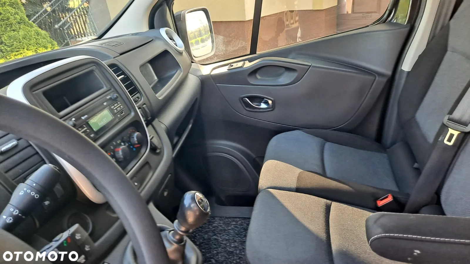 Renault Trafic - 2