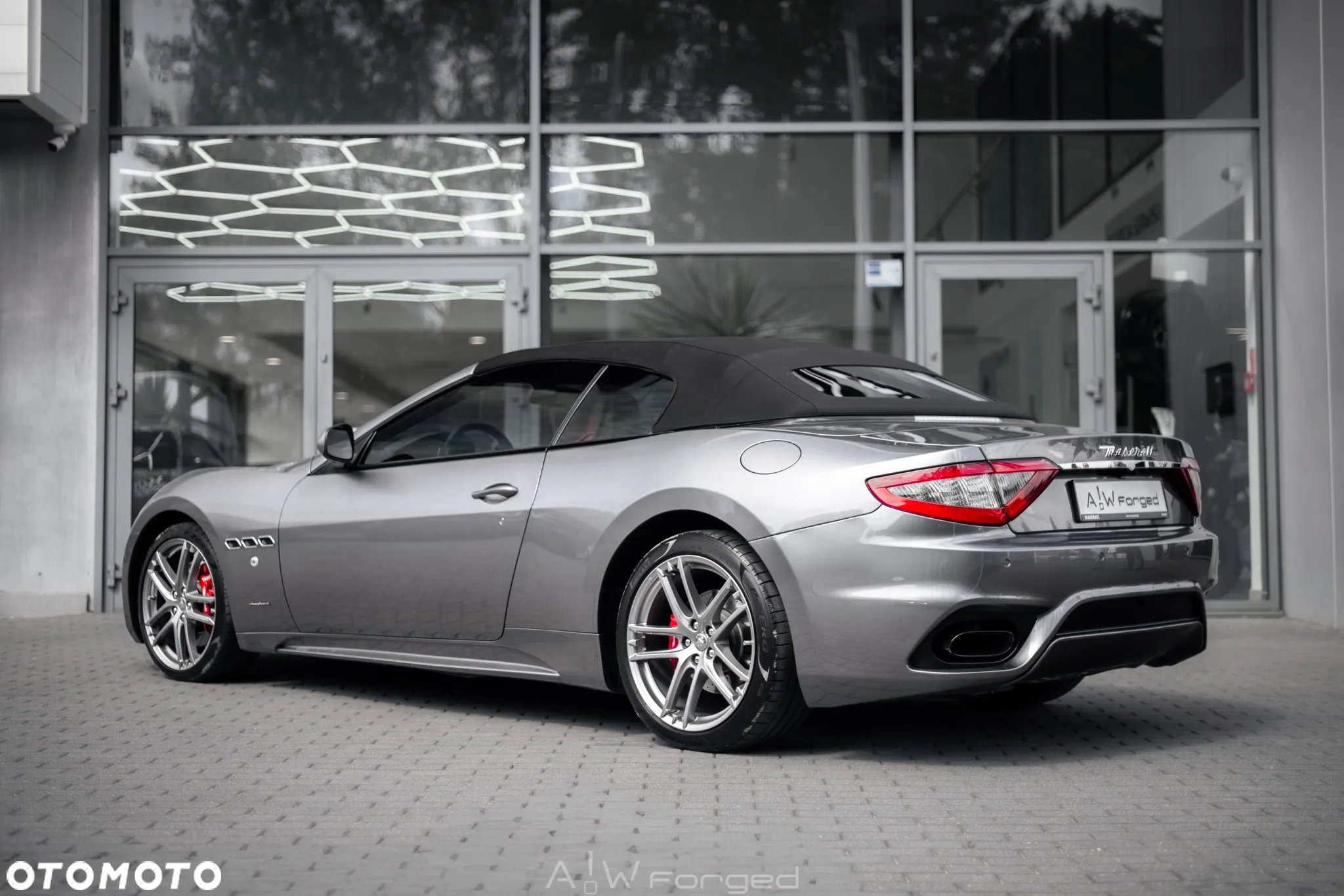 Maserati GranTurismo S Automat - 14