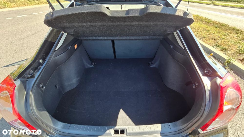 Toyota Avensis 2.0 D-4D Sol - 6