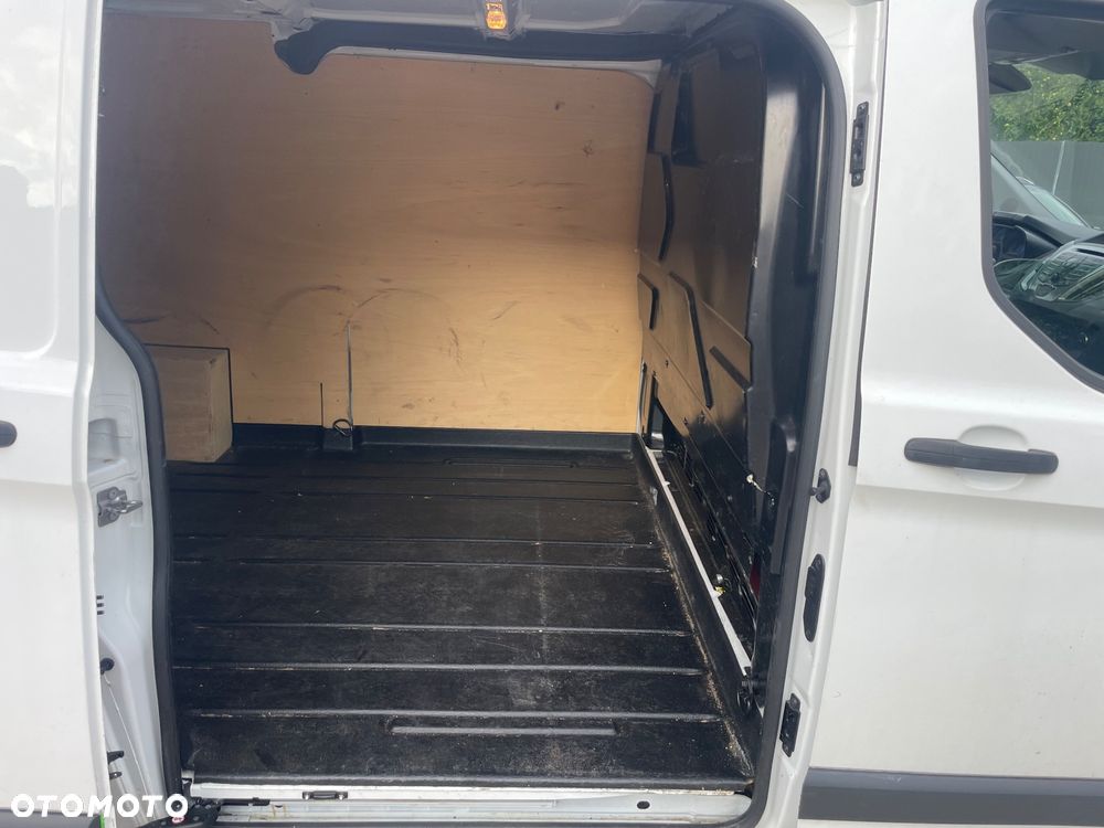 Ford Transit Custom - 19