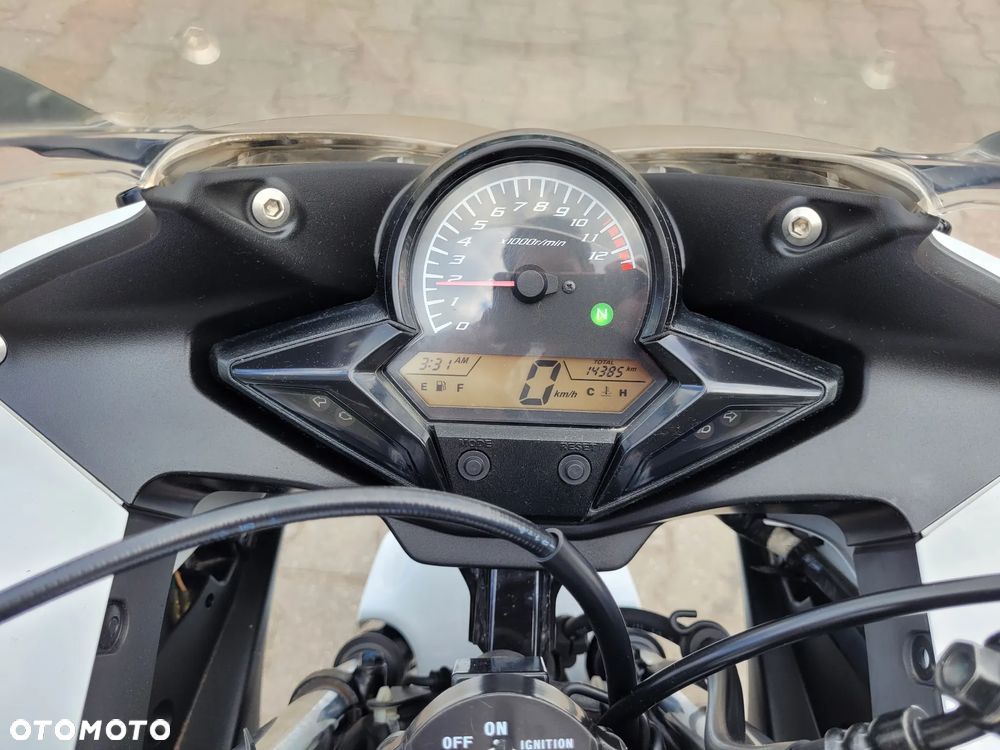 Honda CBR - 15