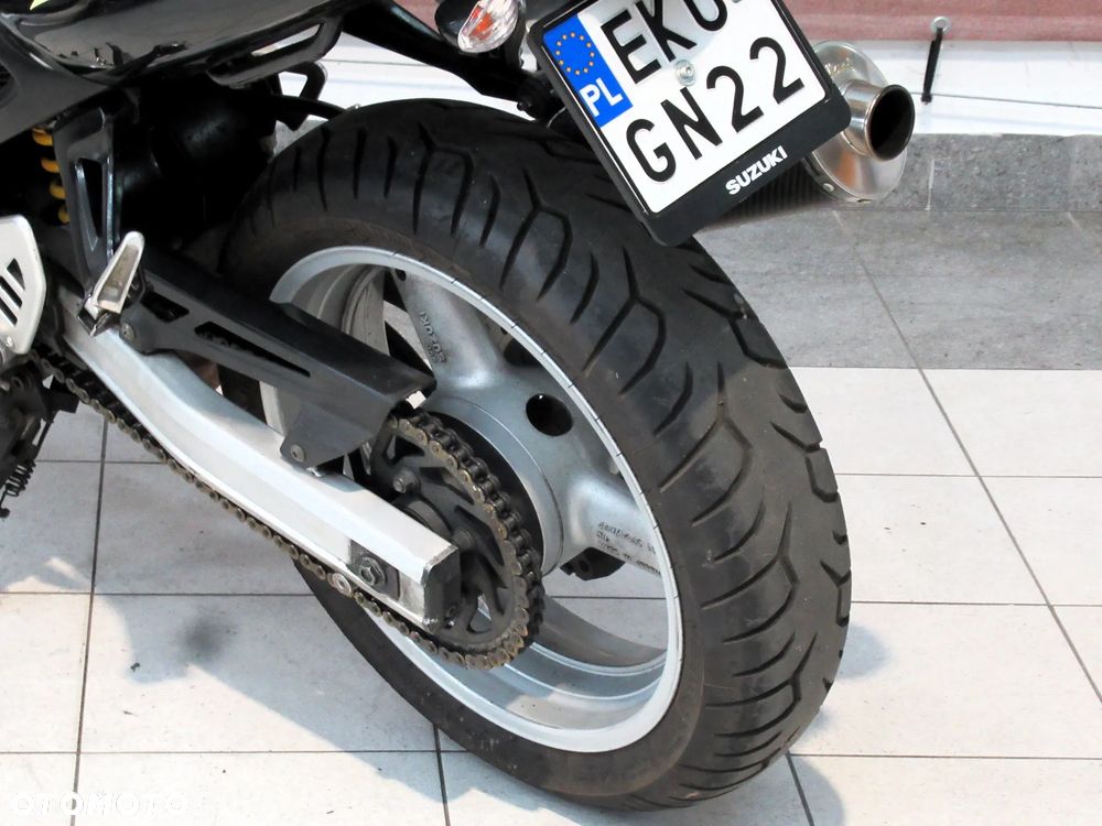 Suzuki SV - 18