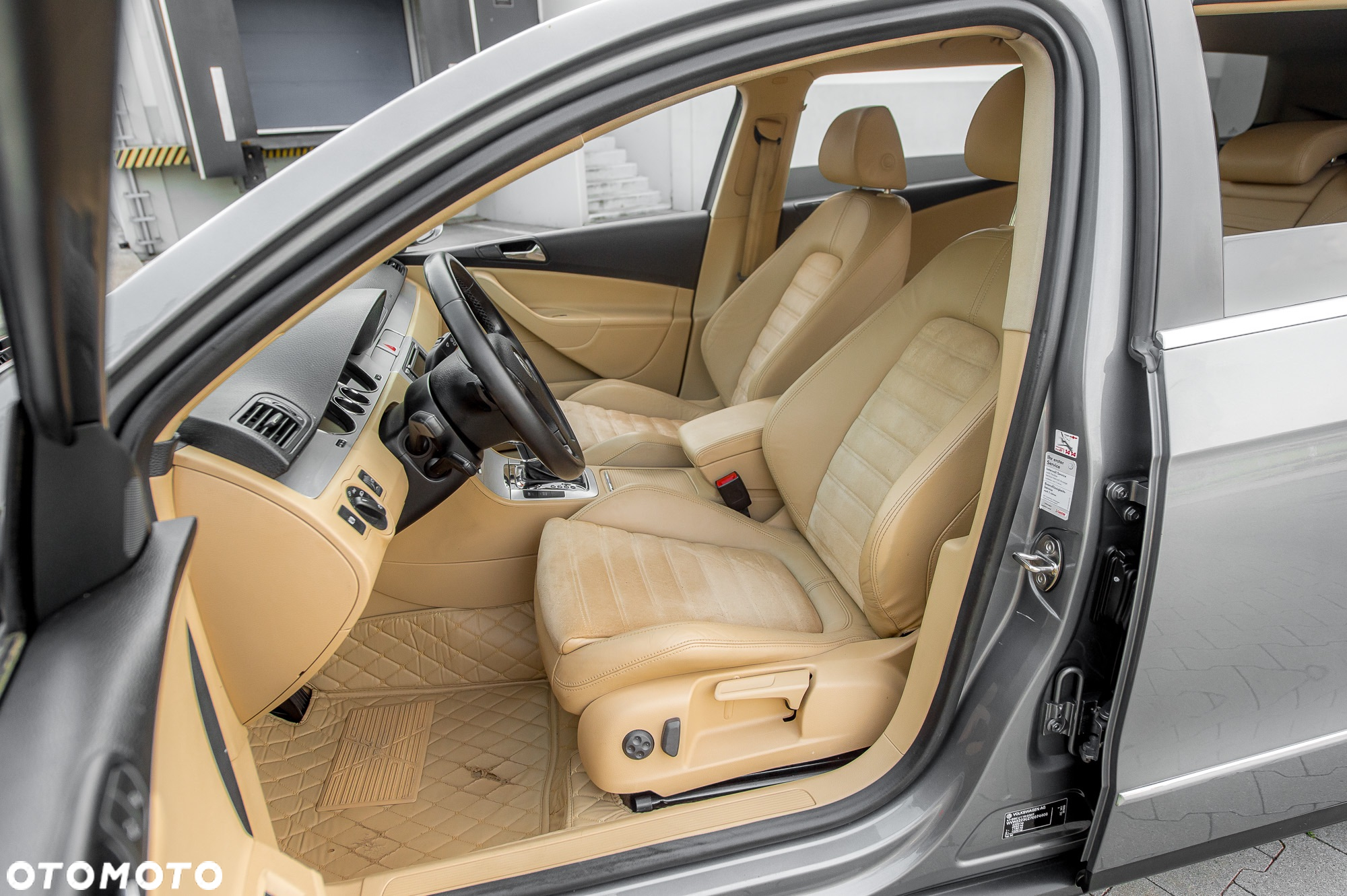 Volkswagen Passat - 17