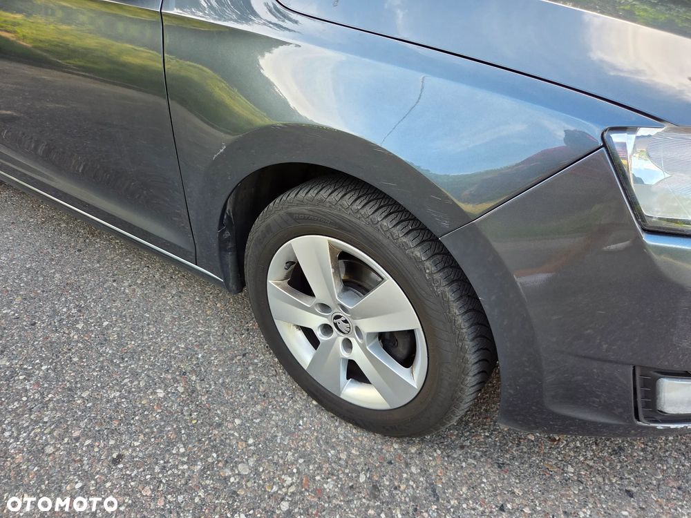 Skoda RAPID 1.2 TSI Ambition - 12