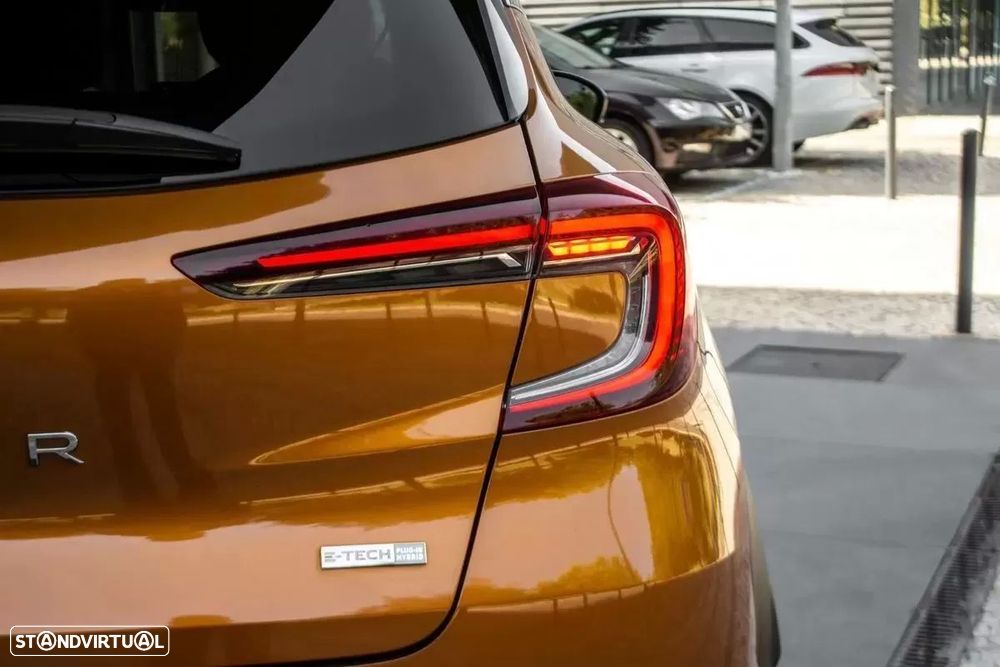 Renault Captur 1.6 E-Tech Plug-In Initiale Paris - 11