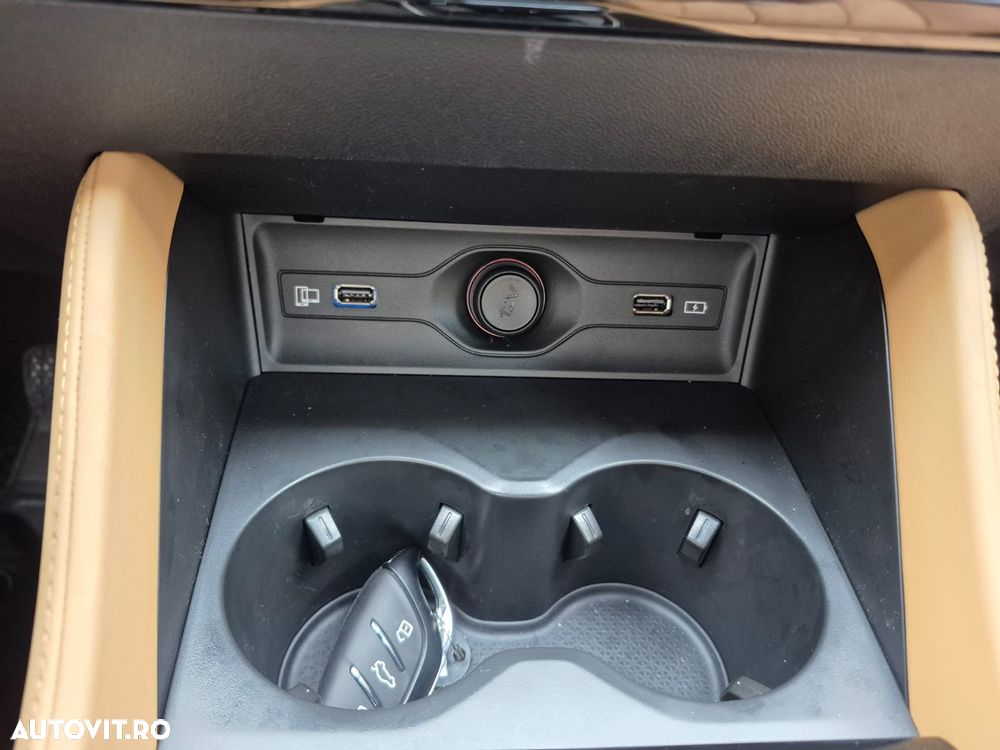 MG HS HEV Luxury - 22