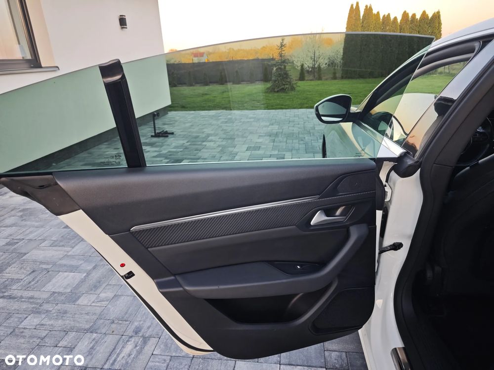 Peugeot 508 1.6 PureTech Allure Pack S&S EAT8 - 28