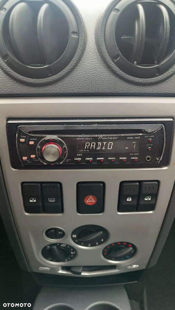 Dacia Logan MCV 1.6 Laureate - 9