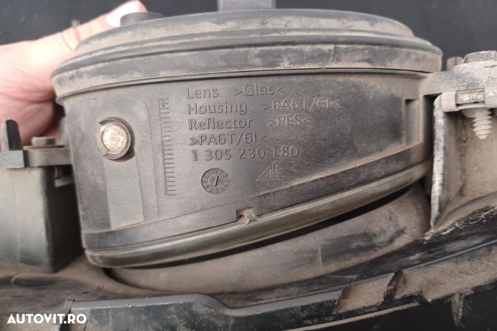 Proiector dreapta A1698201556 1305230180 A1698201556 1305230180 Merce - 4