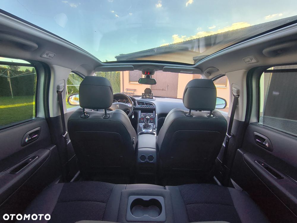 Peugeot 3008 HDi 115 Allure - 24