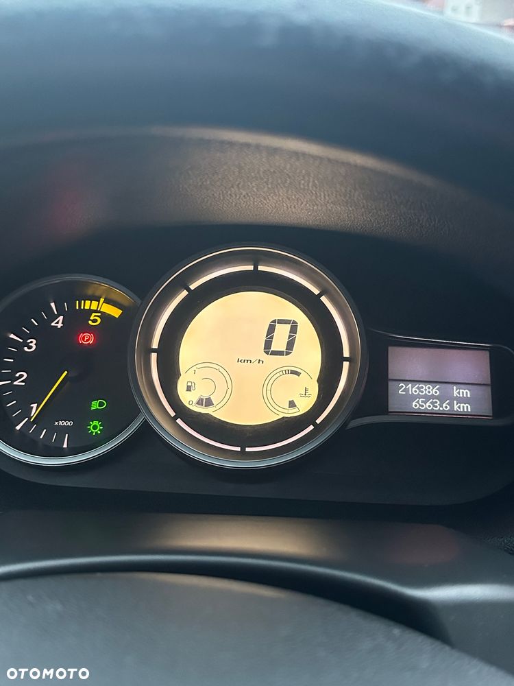 Renault Coupe - 8