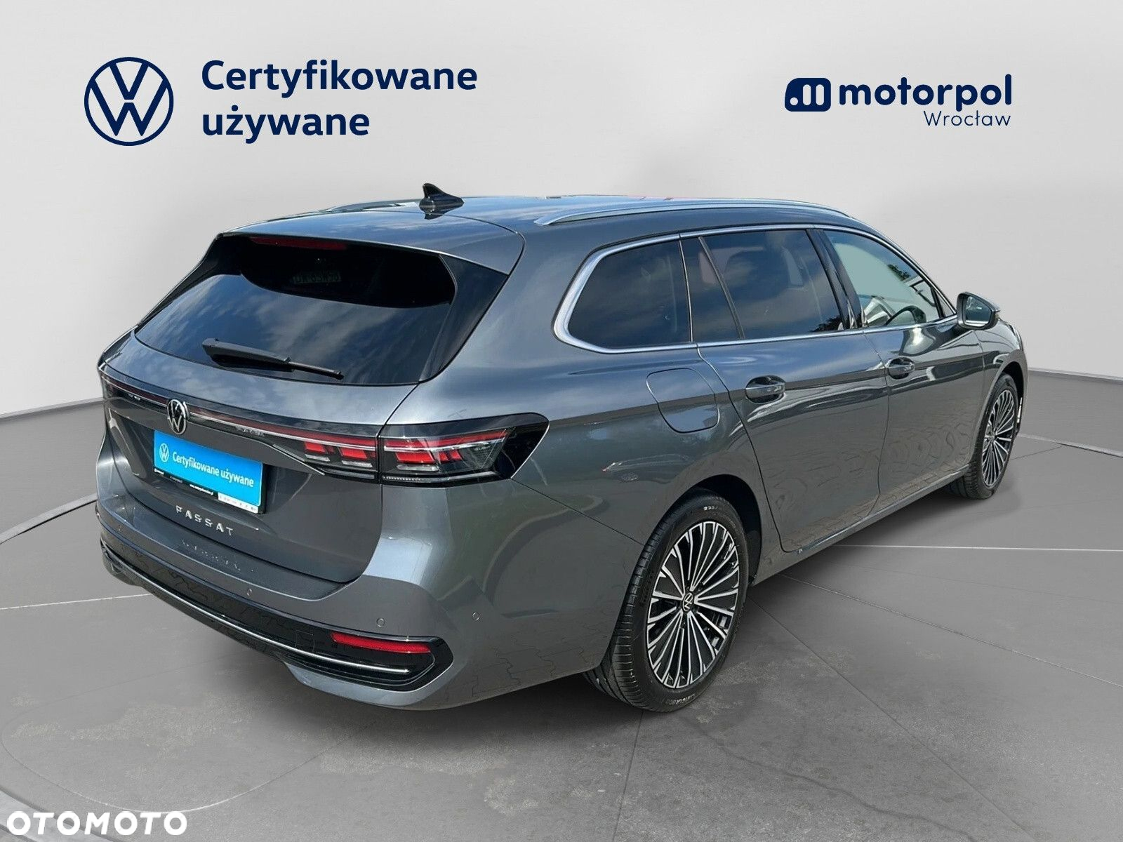 Volkswagen Passat 2.0 TDI SCR Elegance DSG - 14