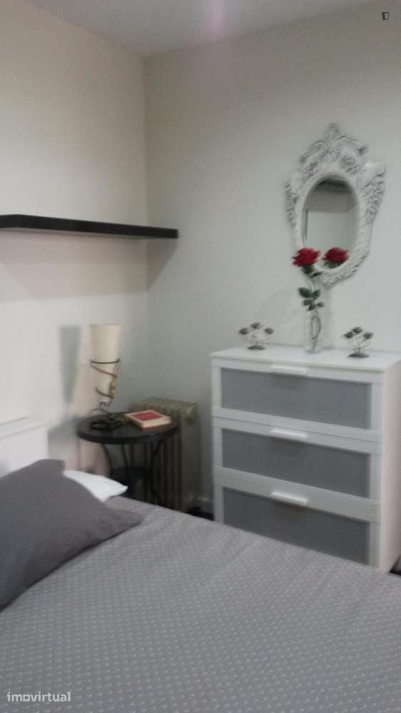 Apartamento com 1 quartos - localizado em Miragaia Porto - Grande imagem: 3/28