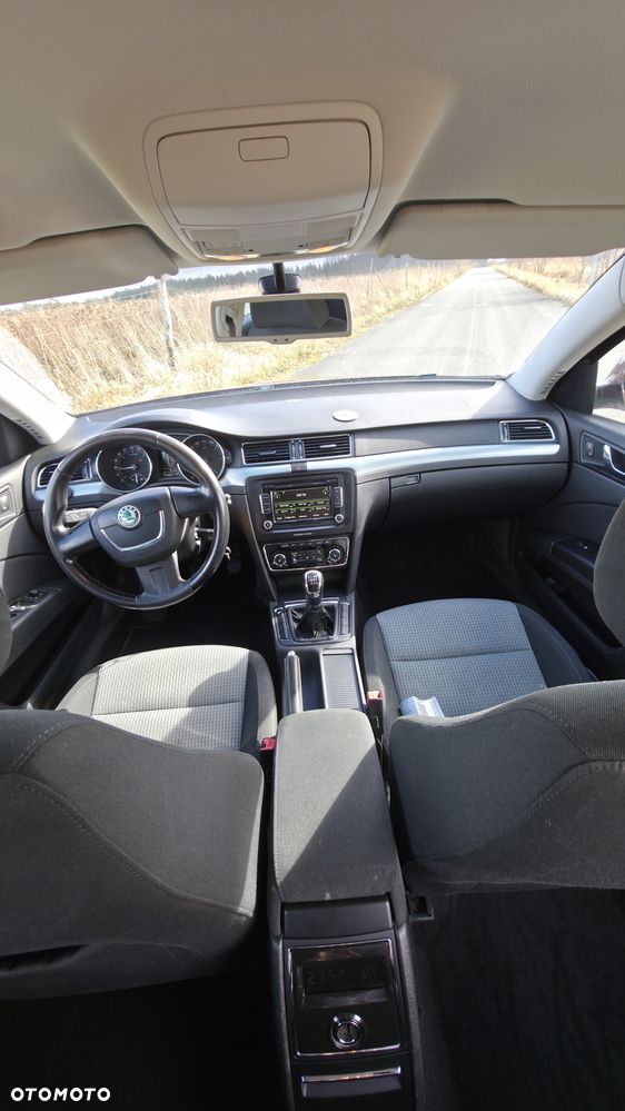 Skoda Superb 2.0 TDI Exclusive - 8