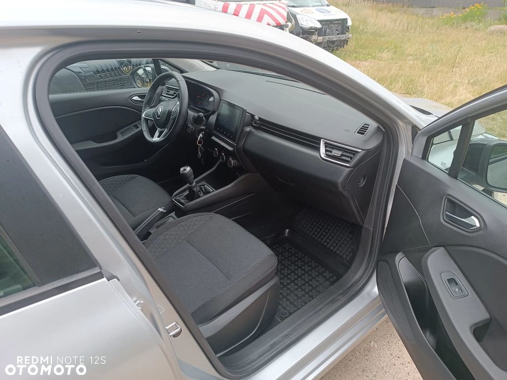 Renault Clio - 9