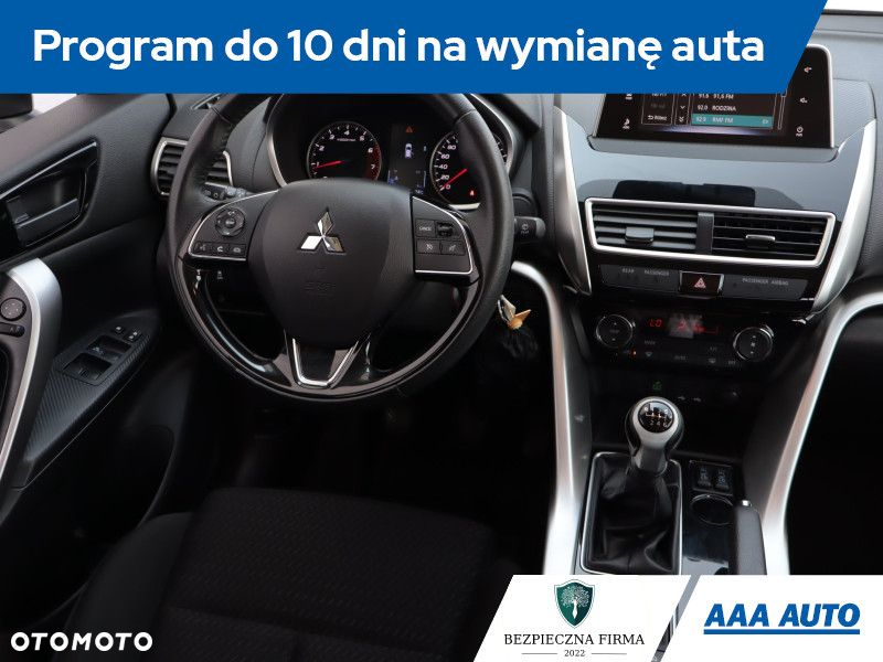 Mitsubishi Eclipse Cross - 8