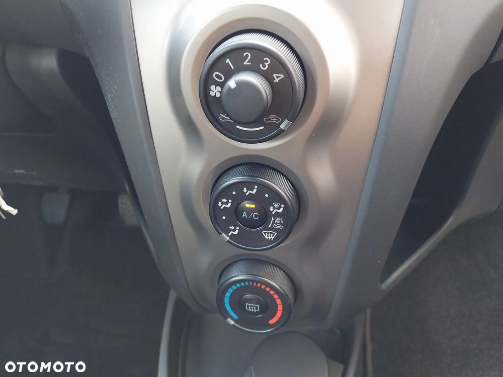Toyota Yaris 1.0 Terra - 22