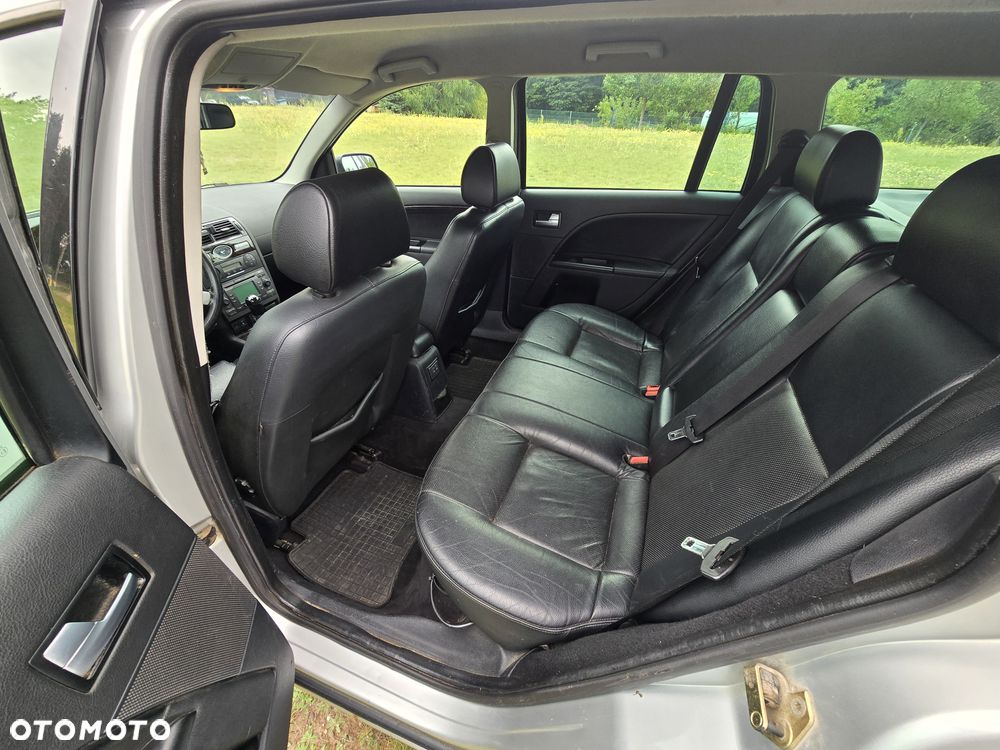 Ford Mondeo - 9