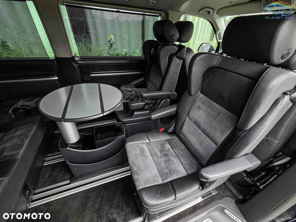 Volkswagen Multivan - 20