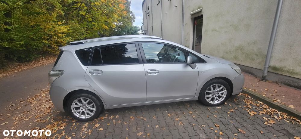 Toyota Verso 2.0 D-4D 2010 7os - 15