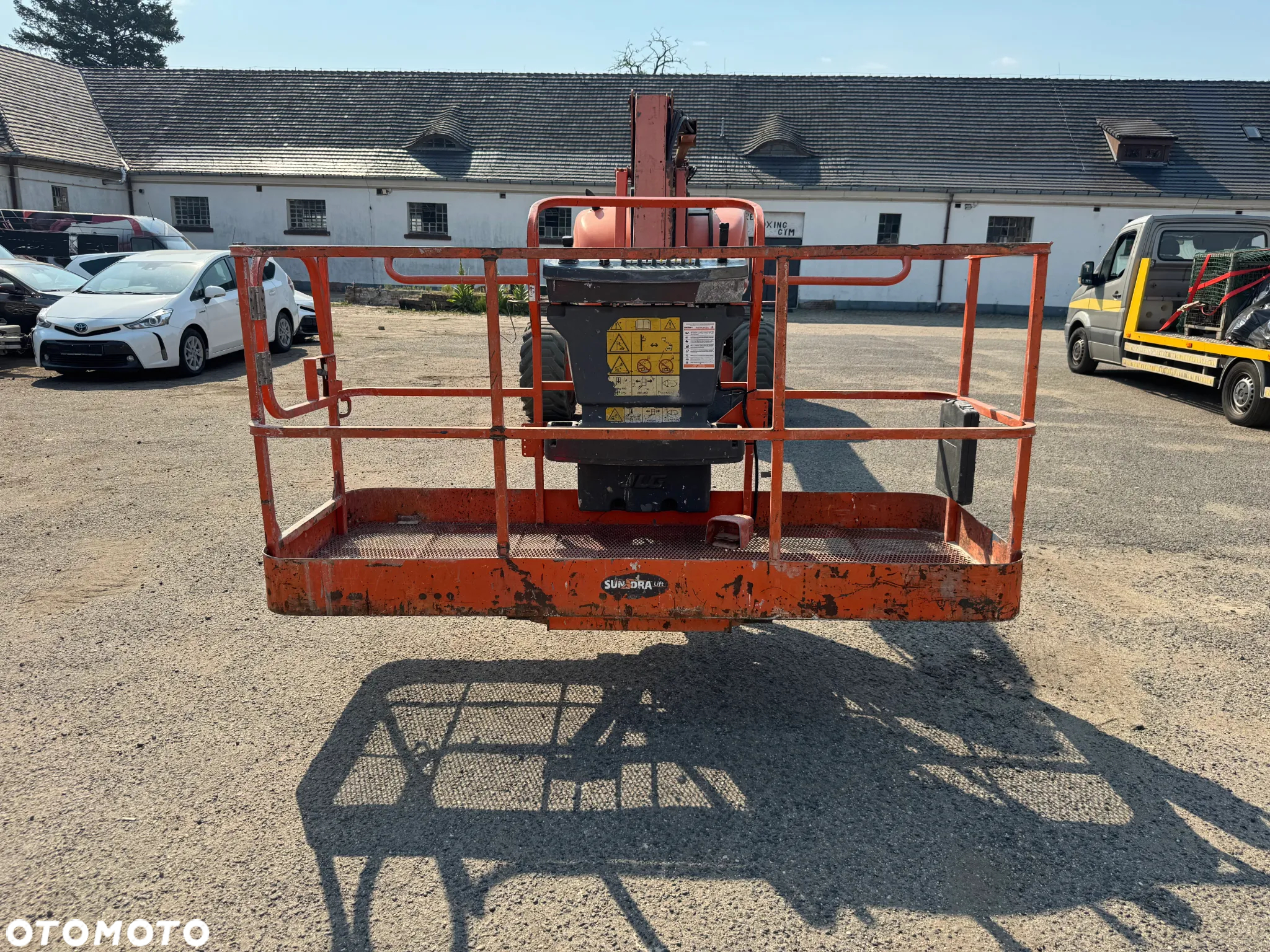 JLG 800AJ - 11