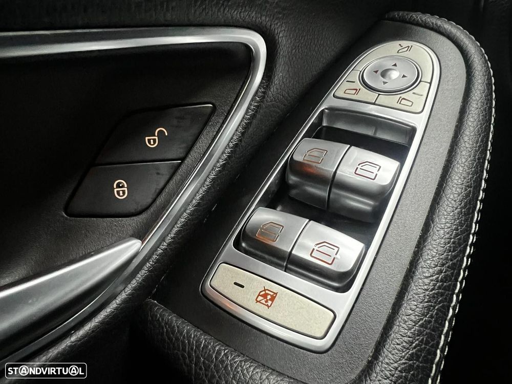 Mercedes-Benz C 300 BlueTEC Hybrid AMG Line - 45