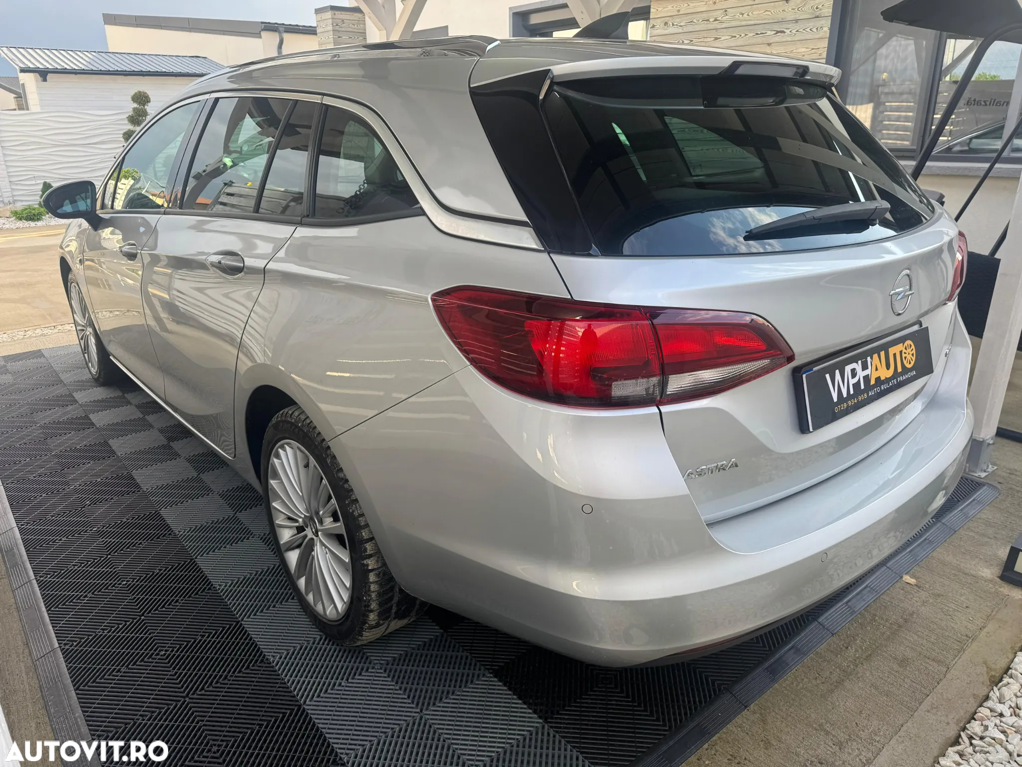 Opel Astra - 4