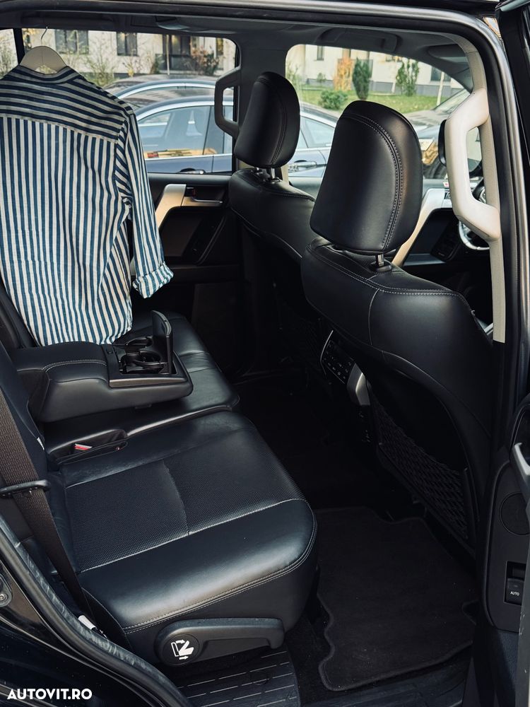 Toyota Land Cruiser 2.8l Turbo D-4D A/T Executive - 12