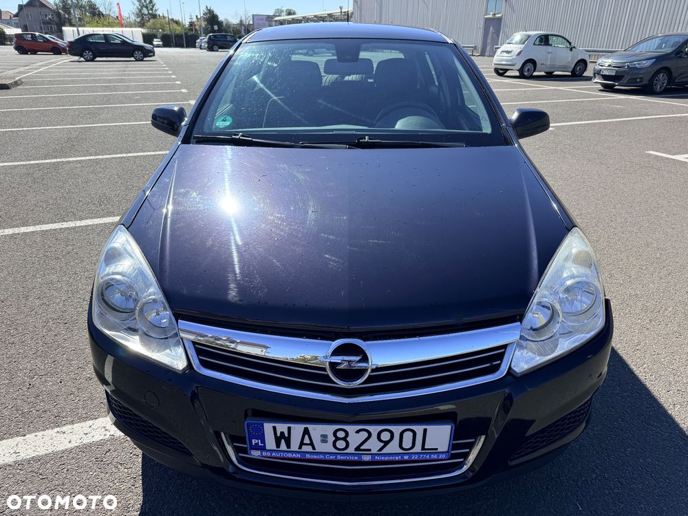Opel Astra 1.6 Edition 111 Jahre - 14