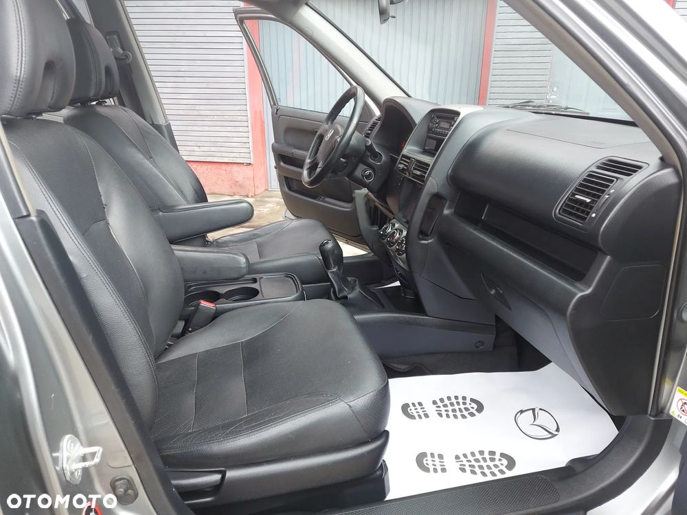 Honda CR-V 2.0i Executive - 24