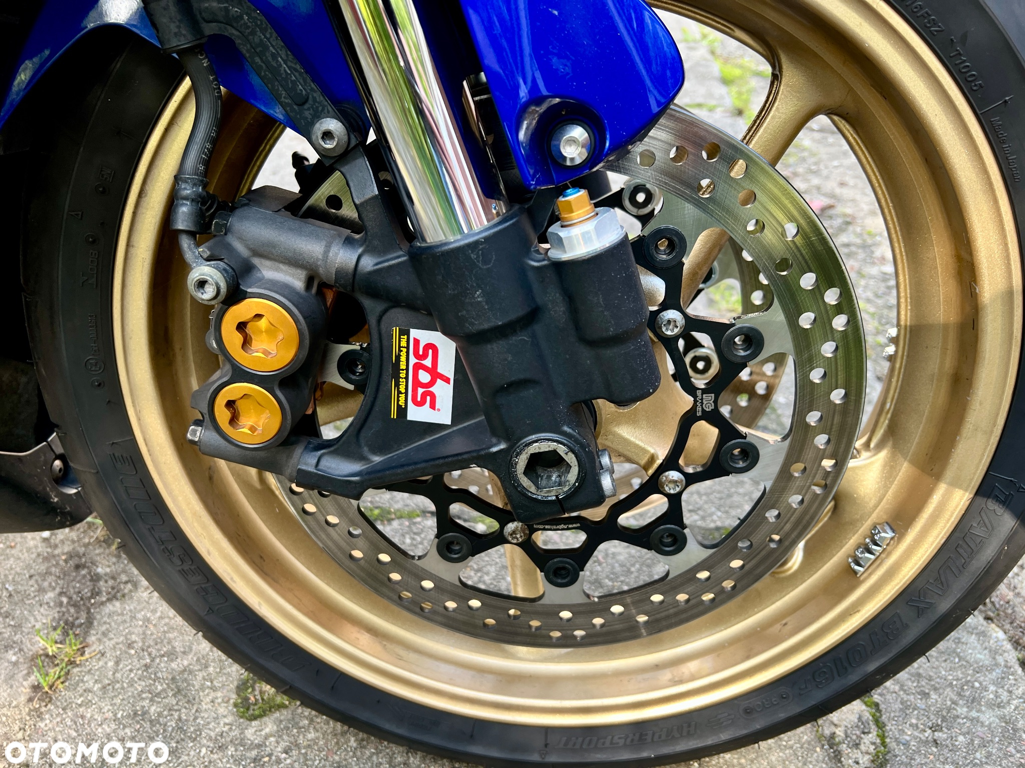 Yamaha R6 - 4