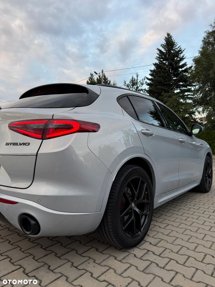 Alfa Romeo Stelvio 2.0 Turbo Veloce Q4 - 23