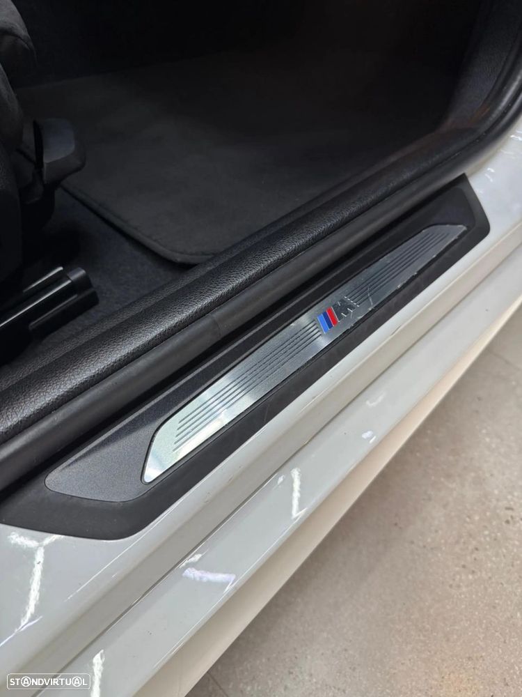BMW 116 d Pack M - 16