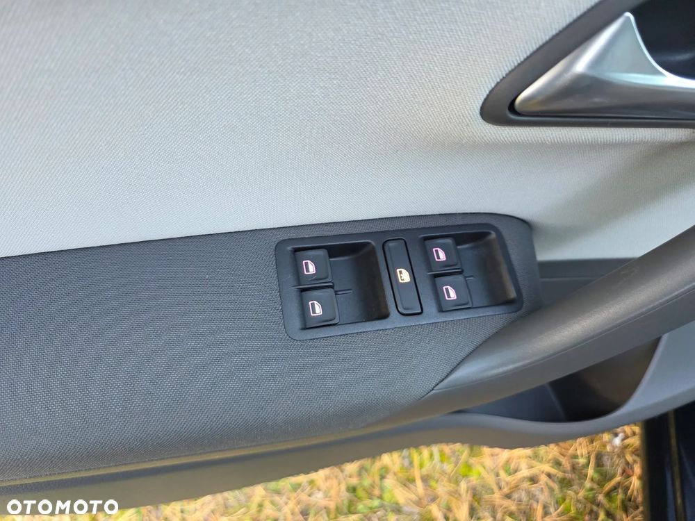 Volkswagen Polo 1.2 TSI Blue Motion Technology FRESH - 21