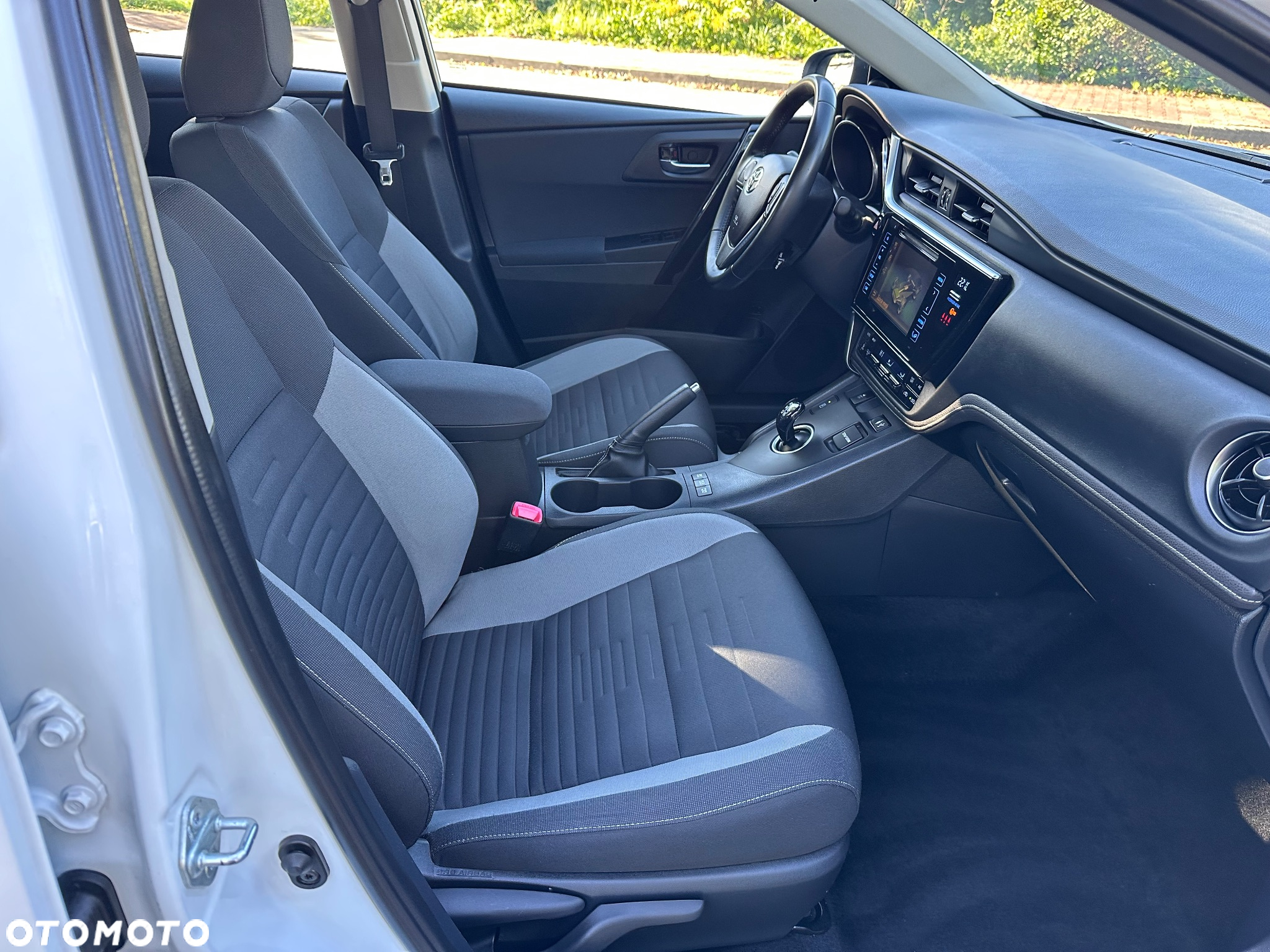 Toyota Auris 1.8 VVT-i Hybrid Automatik Comfort - 10