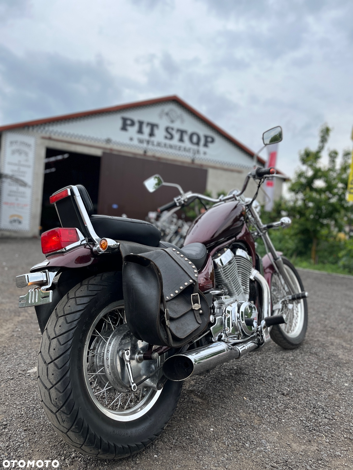 Suzuki Intruder - 3