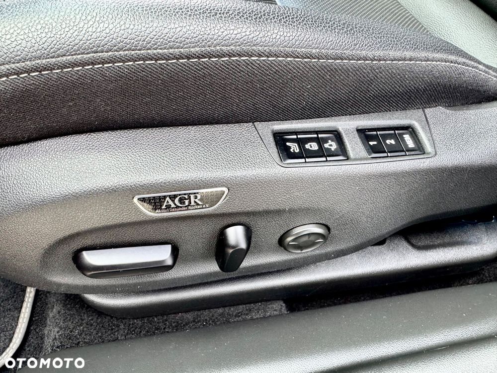 Opel Insignia - 35