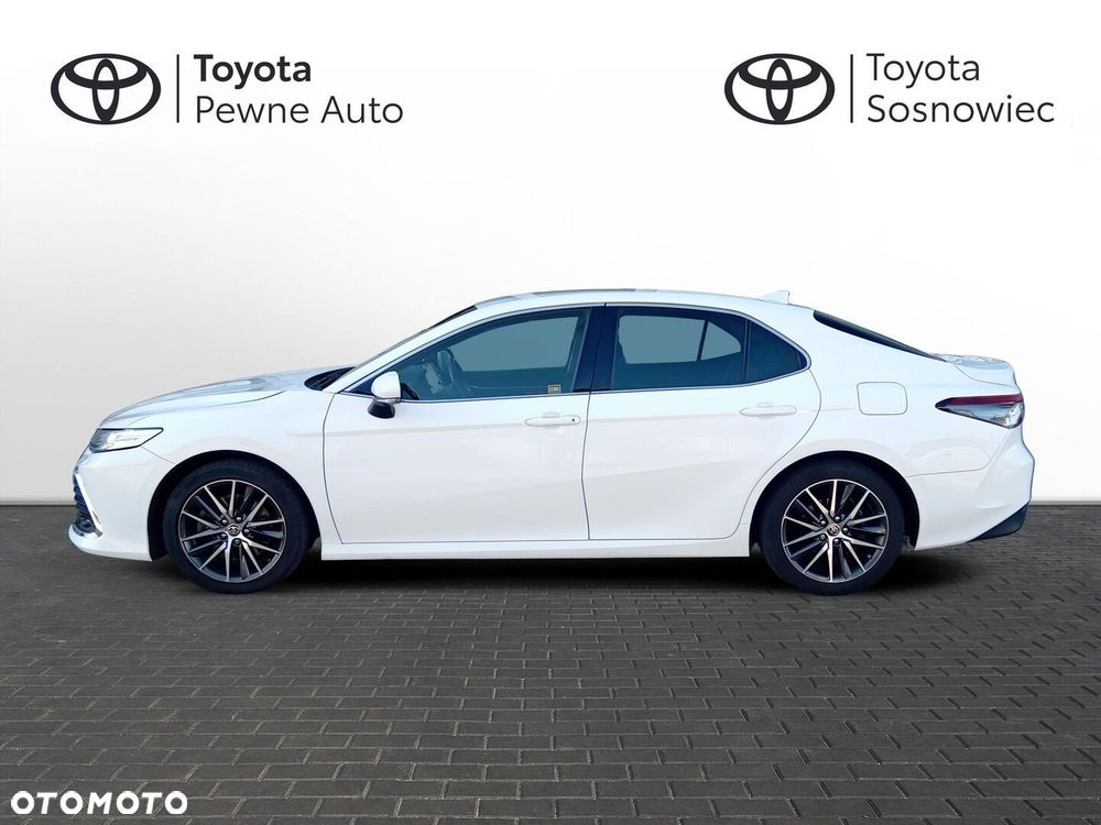 Toyota Camry - 3