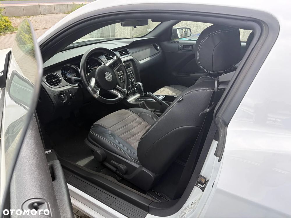 Ford Mustang 3.7 V6 - 8
